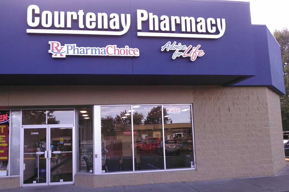 Courtenay-Pharmacy-Outside